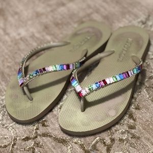 Mystique Rainbow Swarovski Crystal flip flop sandals Size 9 gently worn